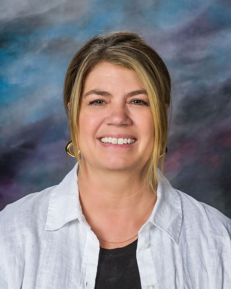 Jennifer Dutson : Registrar & Secretary