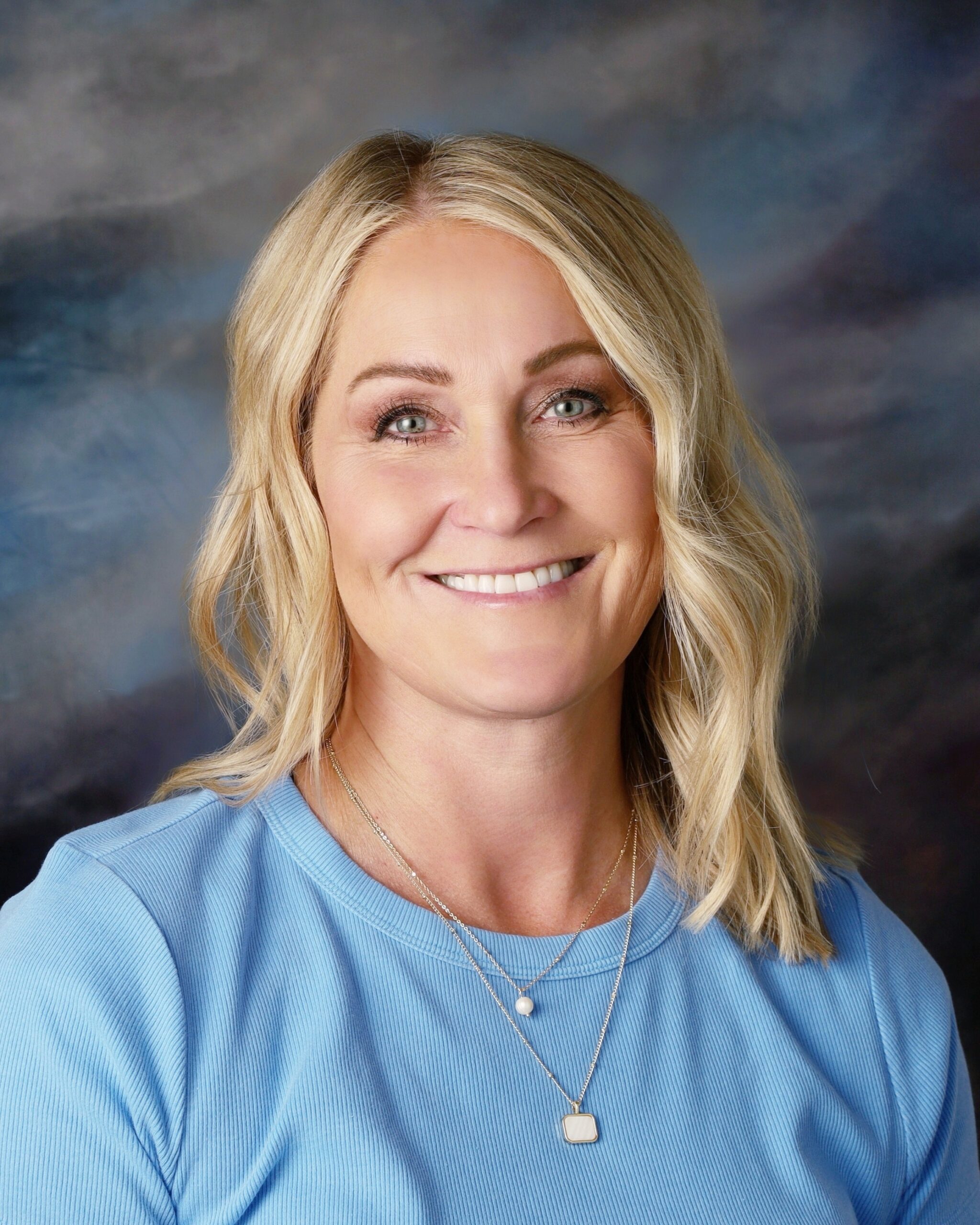 Dana Bunker : Health / PE / Shop