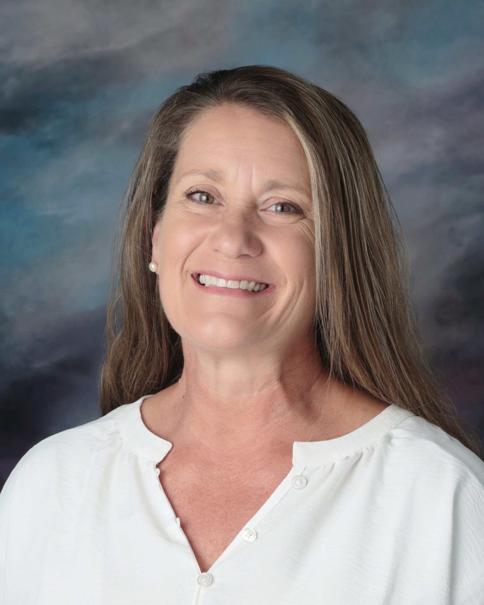 Heather Wright : Librarian/Yearbook