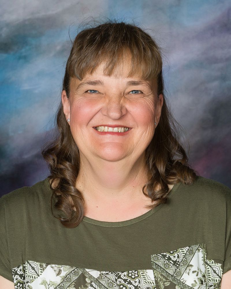 Karen Banks : Instructional Assistant