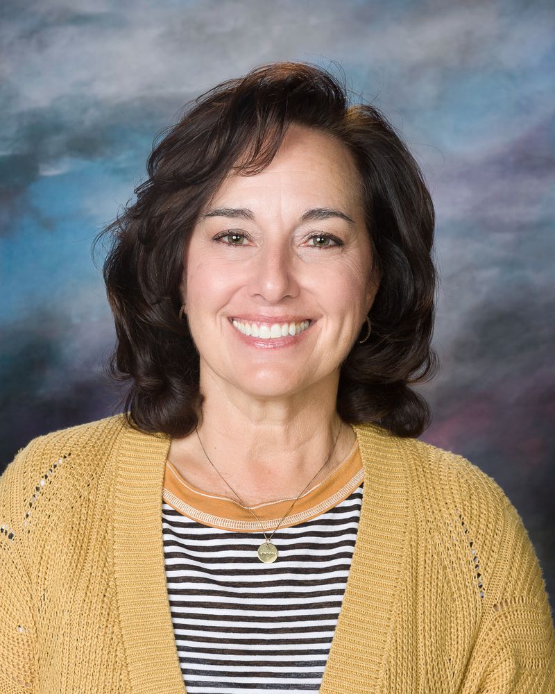Lori Zubeck : 2nd Grade Teacher