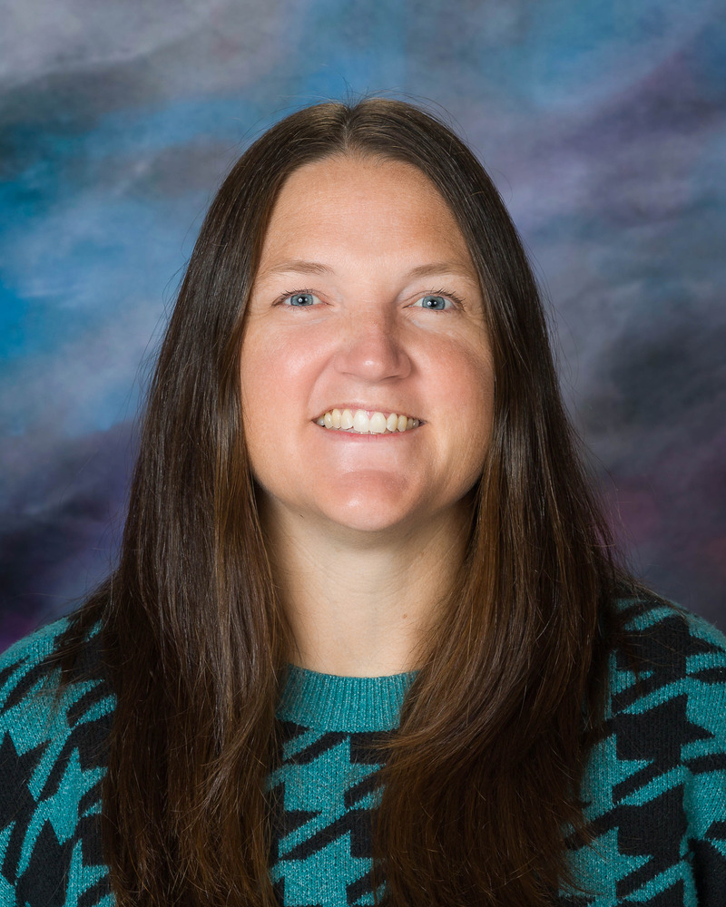 Alizabeth Szilagyi : Counselor