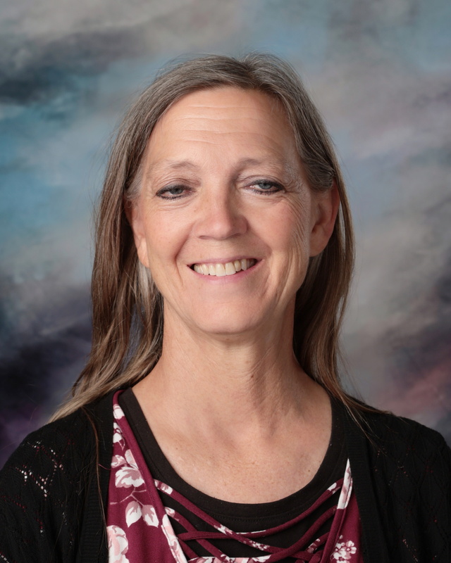 Joan Finlinson : Instructional Assistant