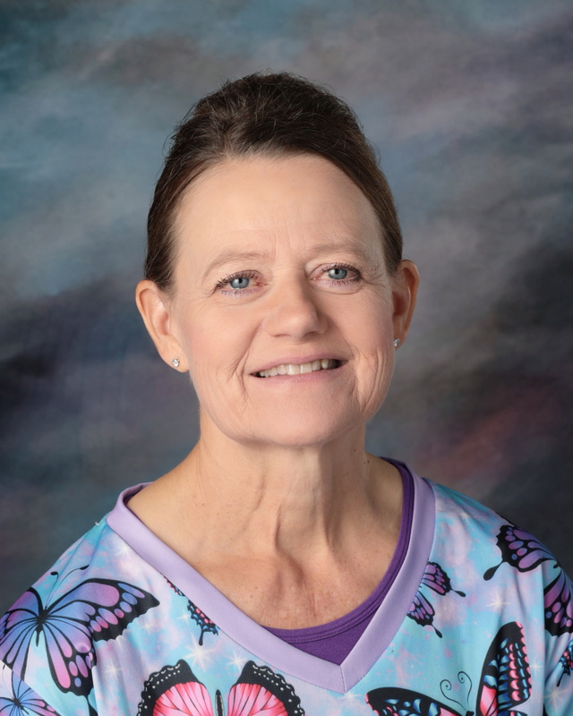 Shauna Nielson : Lunch Manager