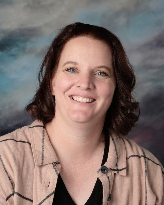 Miranda Rowlette : Librarian