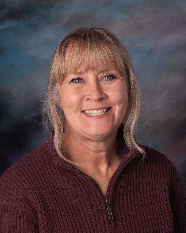 Jeana Carcamo : Instructional Assistant