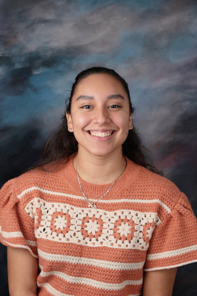 Izamar Rosales : AmeriCorps Volunteer