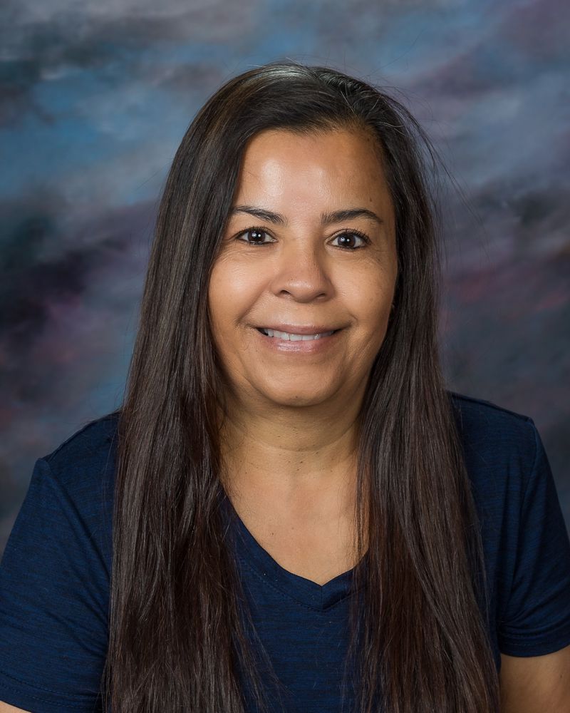 Lorena Martinez : Food Services